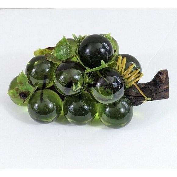 Large Green Lucite Grapes Bunch Vintage Decor Translucent Plastic - Picture 2 of 16